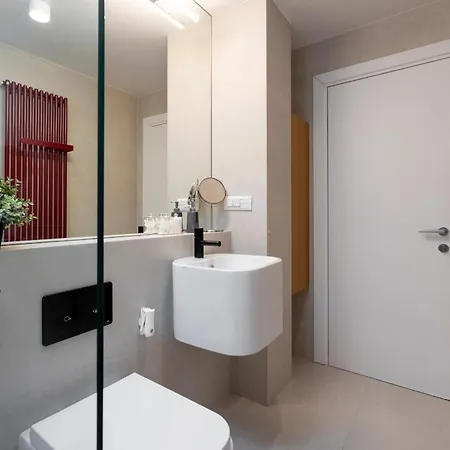 Lejlighed Classic Top-floor In The Historic Center With Views Bukarest