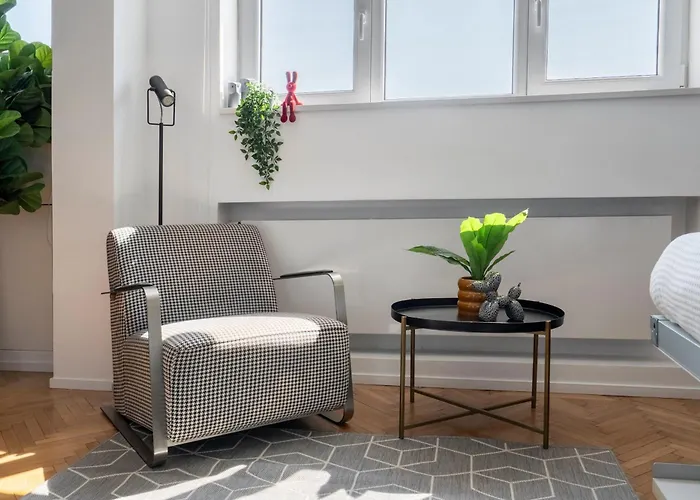 Classic Top-floor In The Historic Center With Views