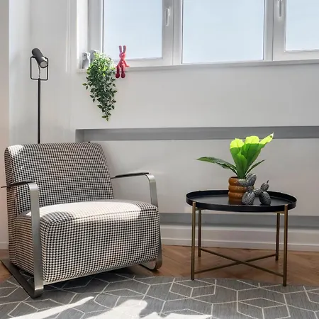 Classic Top-floor In The Historic Center With Views